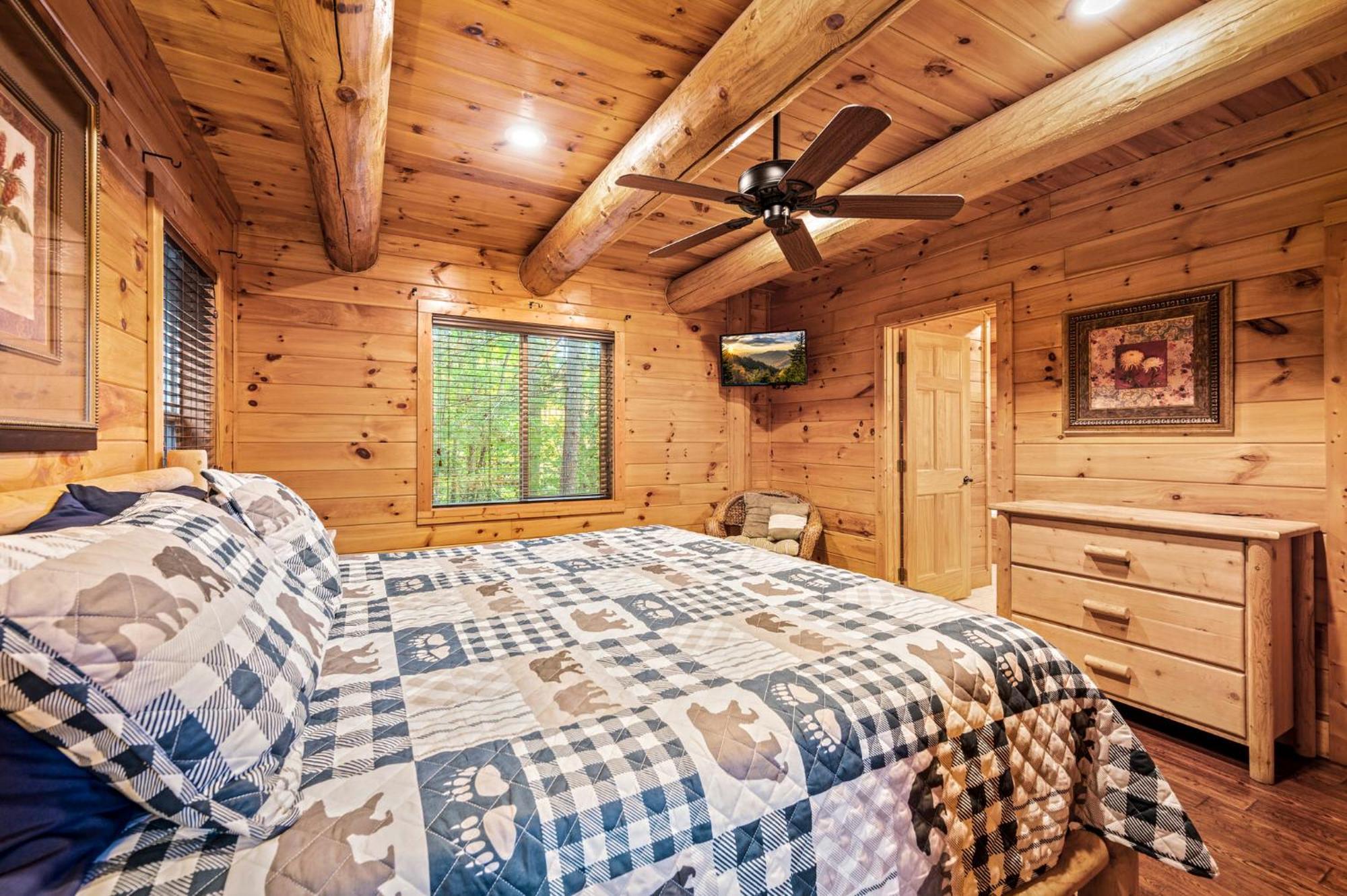 Relaxation Retreat - Pickleball Cabin - Wi-Fi, Fire Pit With Bar, Ev, Game Room, Hot Tub, Pool Access - Mins To Pf Sevierville Exteriör bild