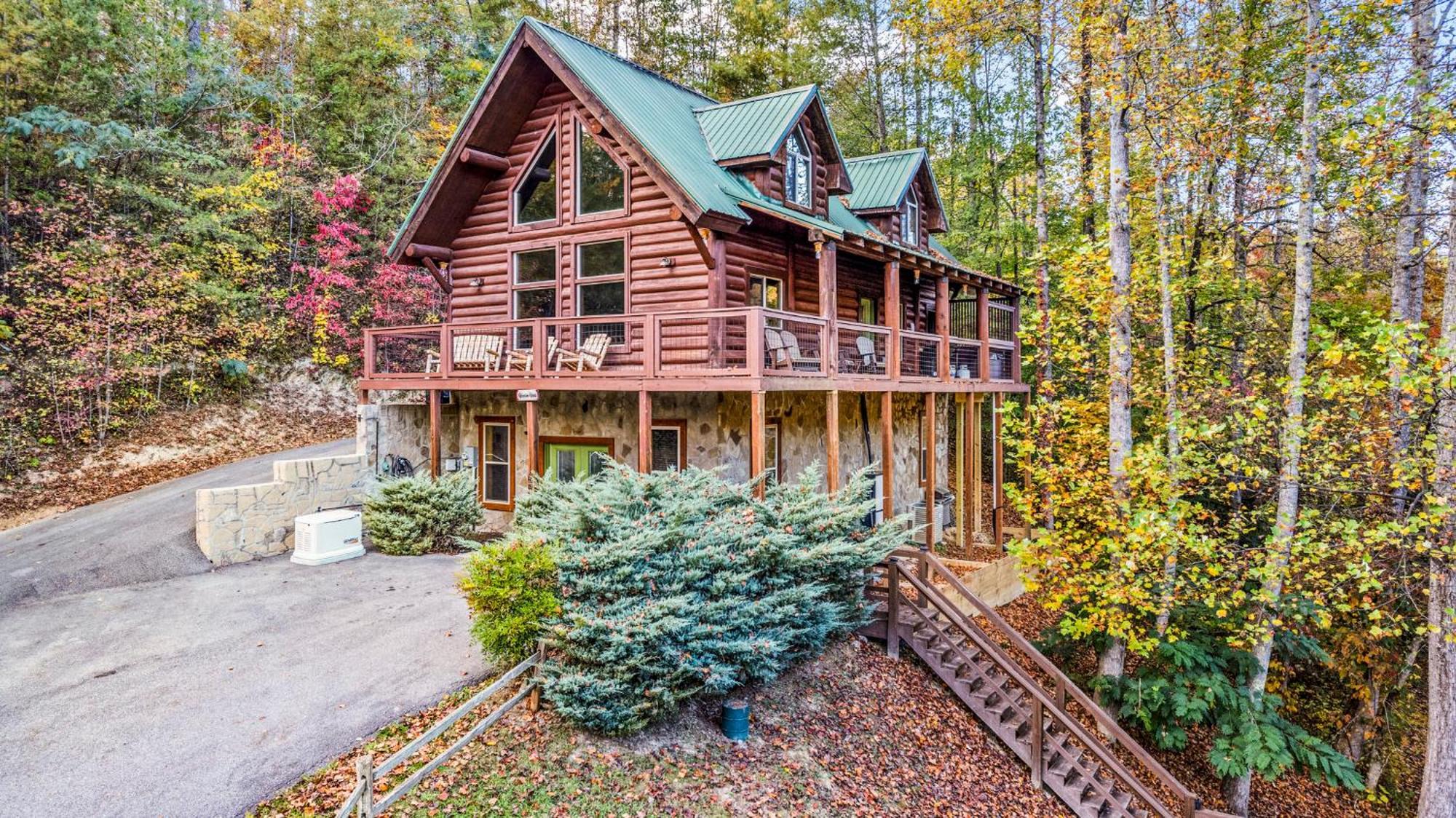 Relaxation Retreat - Pickleball Cabin - Wi-Fi, Fire Pit With Bar, Ev, Game Room, Hot Tub, Pool Access - Mins To Pf Sevierville Exteriör bild